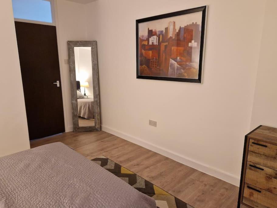 Newly Renovated Apartment! Londra Exterior foto